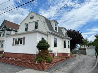 Main picture of 150 Orchard St