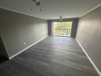 Main picture of 3704 Broadway