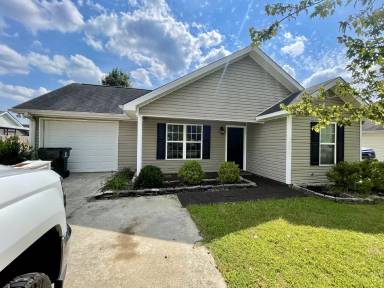 Main picture of 207 Grand Ave