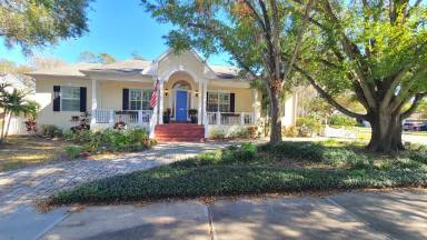 Main picture of 211 W Davis Blvd