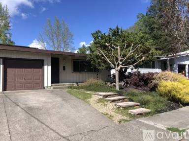 Main picture of 313 Sherman St