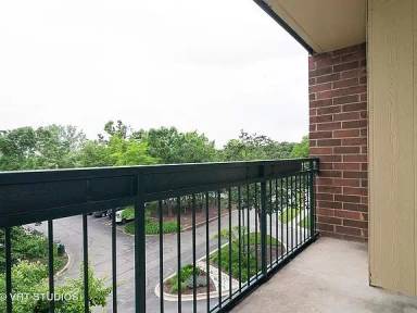 Main picture of 1840 Huntington Blvd