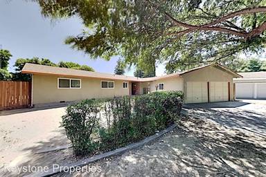 Main picture of 2360 Westminster Dr