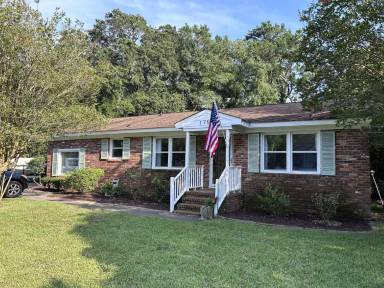 Main picture of 1759 Lady Ashley St