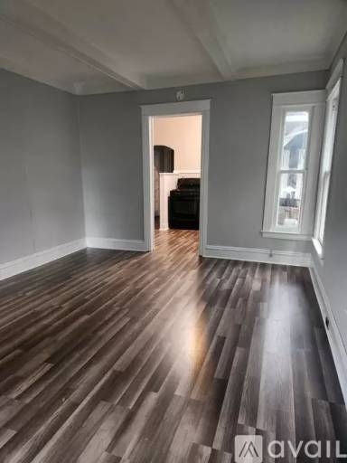 Main picture of 426 W 4th St