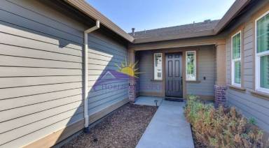 Main picture of 4097 Pingree Lake Way