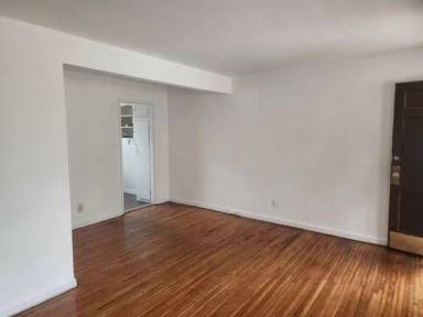 Main picture of 2 Springwood Cir