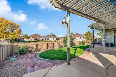 Main picture of 340 Vista Valley Dr