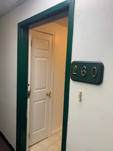 Main picture of 260 W 2nd St