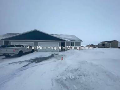 Main picture of 5847 Wildrose Ave