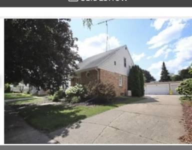 Main picture of 364 E 9th St