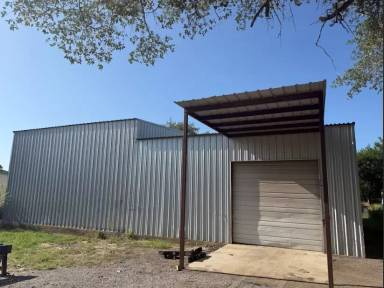 Main picture of 637 Dawnridge Dr