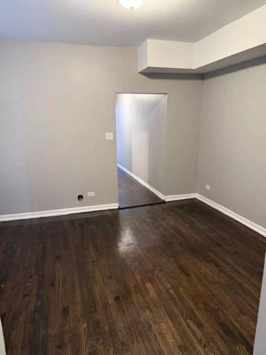 Main picture of 5030 W North Ave