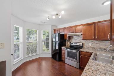 Main picture of 9740 Veronica Dr
