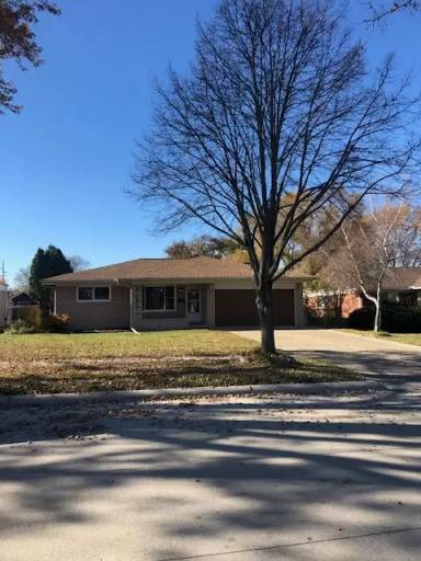 Main picture of 33017 Groth Dr