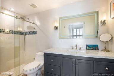 Main picture of 1051 Meridian Ave