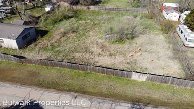 Main picture of 10229 NE 10th St