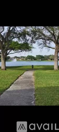 Main picture of HERON AT THE HAMMOCKS CON