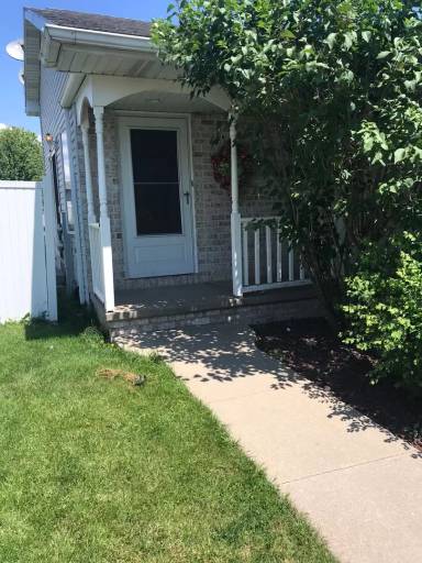 Main picture of 1042 W Florida Ave