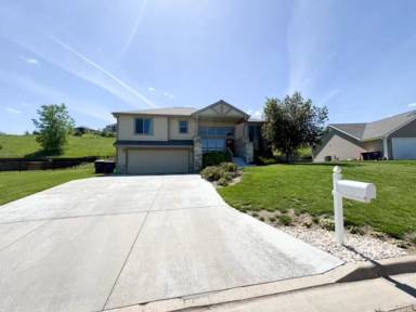 Main picture of 208 Hunter Dr