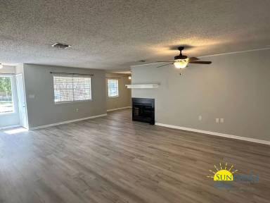Main picture of 721 Osage Dr