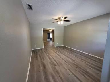 Main picture of 2110 Red Bud Ln