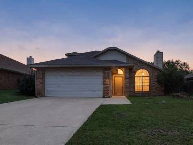 Main picture of 6620 Basswood Dr