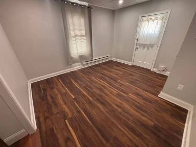 Main picture of 801 E Hector St