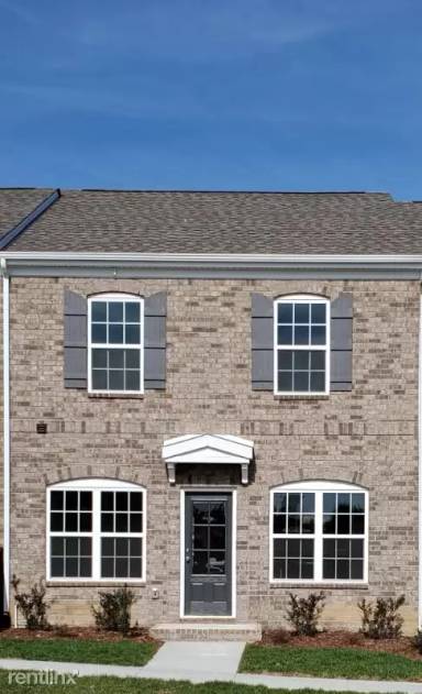 Main picture of 304 Kinsale Dr