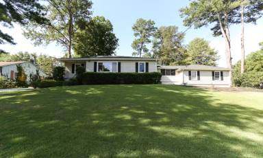 Main picture of 1736 Beacon Hill Blvd NE