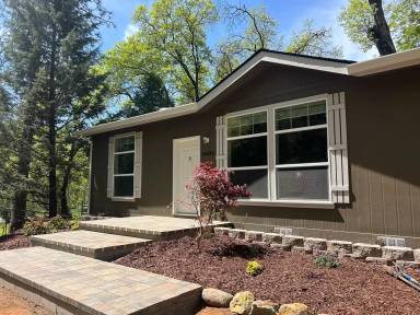 Main picture of 16818 Tudor Ln