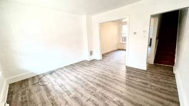 Main picture of 2243 Logan St