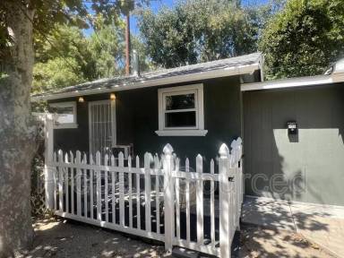 Main picture of 155 Berverdor Ave