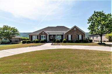 Main picture of 7008 Trick Ln SE