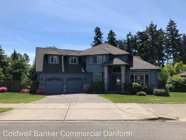 Main picture of 5204 Ridge Dr NE