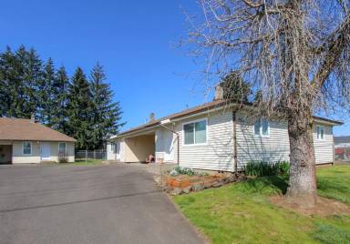 Main picture of 1361 SE Holman Ave