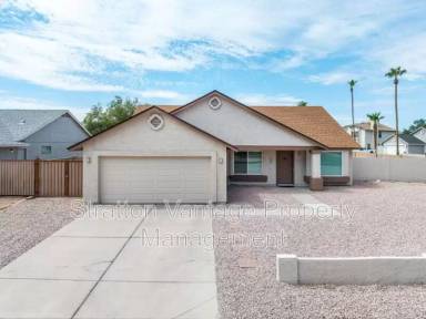 Main picture of 655 W Devon Ct