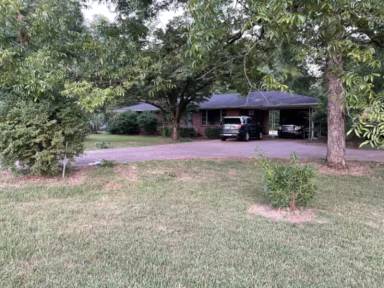 Main picture of 3908 Moody Pkwy