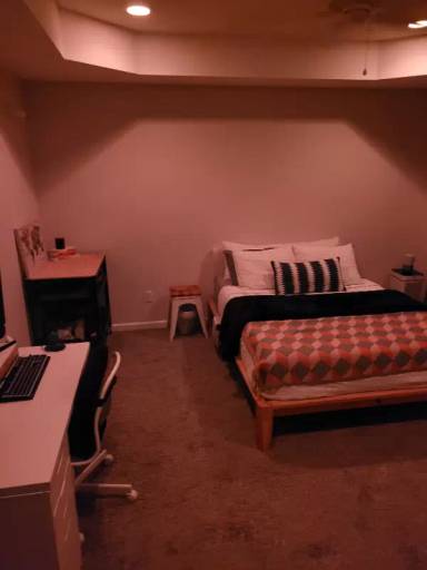 Main picture of 327 Webster St