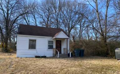 Main picture of 1745 S Goodlett St
