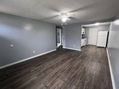 Main picture of 1110 Leota Dr