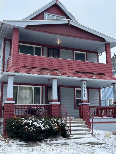 Main picture of 12905 Forest Ave