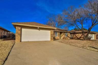 Main picture of 4812 61st St