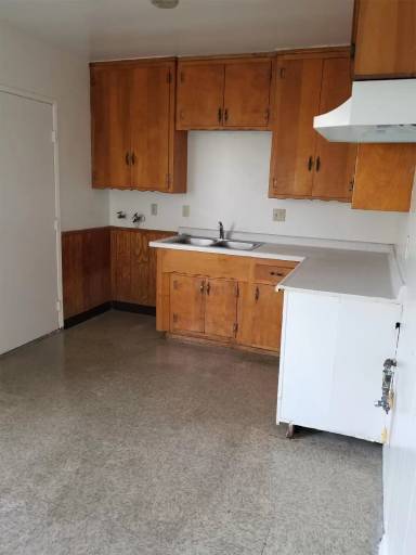 Main picture of 336 W Palm St