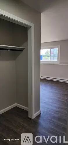 Main picture of 114 Lake Ave S