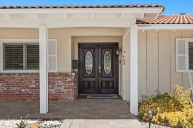 Main picture of 17448 Bernardo Oaks Dr