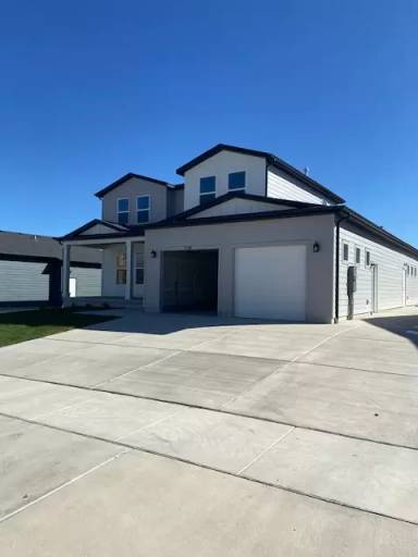 Main picture of 719 W Blue Mountain Dr