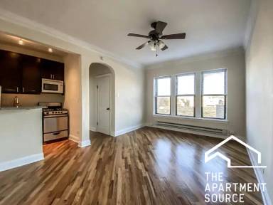 Main picture of 4614 N Paulina St
