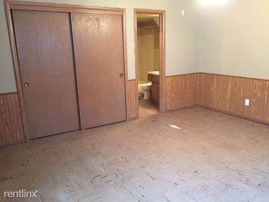 Main picture of 1319 E Divide Ave