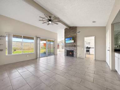 Main picture of 76946 Kentucky Ave